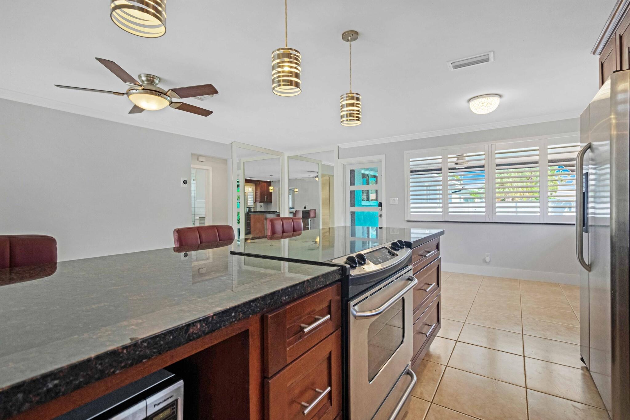 WILTON MANORS - Residential Income