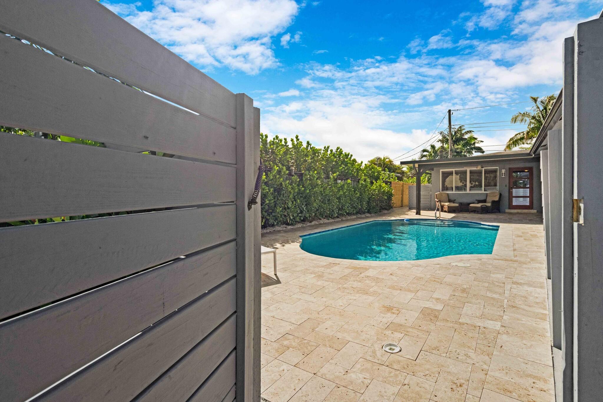 WILTON MANORS - Residential Income