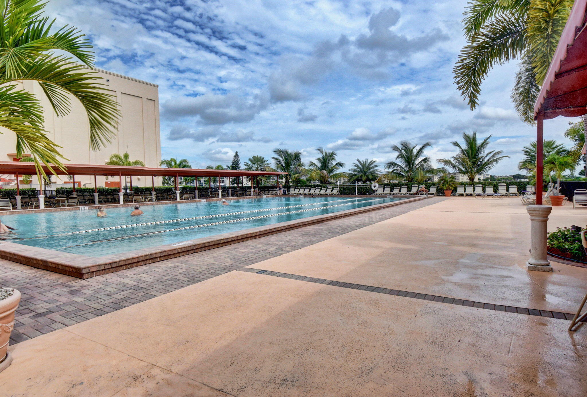 AINSLIE AT CENTURY VILLAGE CONDO - Residential