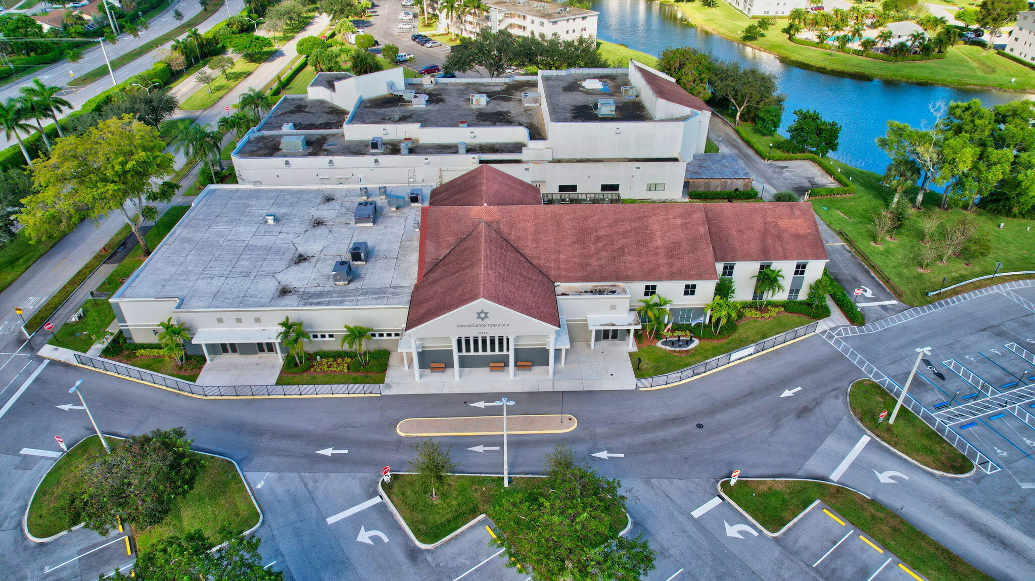 AINSLIE AT CENTURY VILLAGE CONDO - Residential