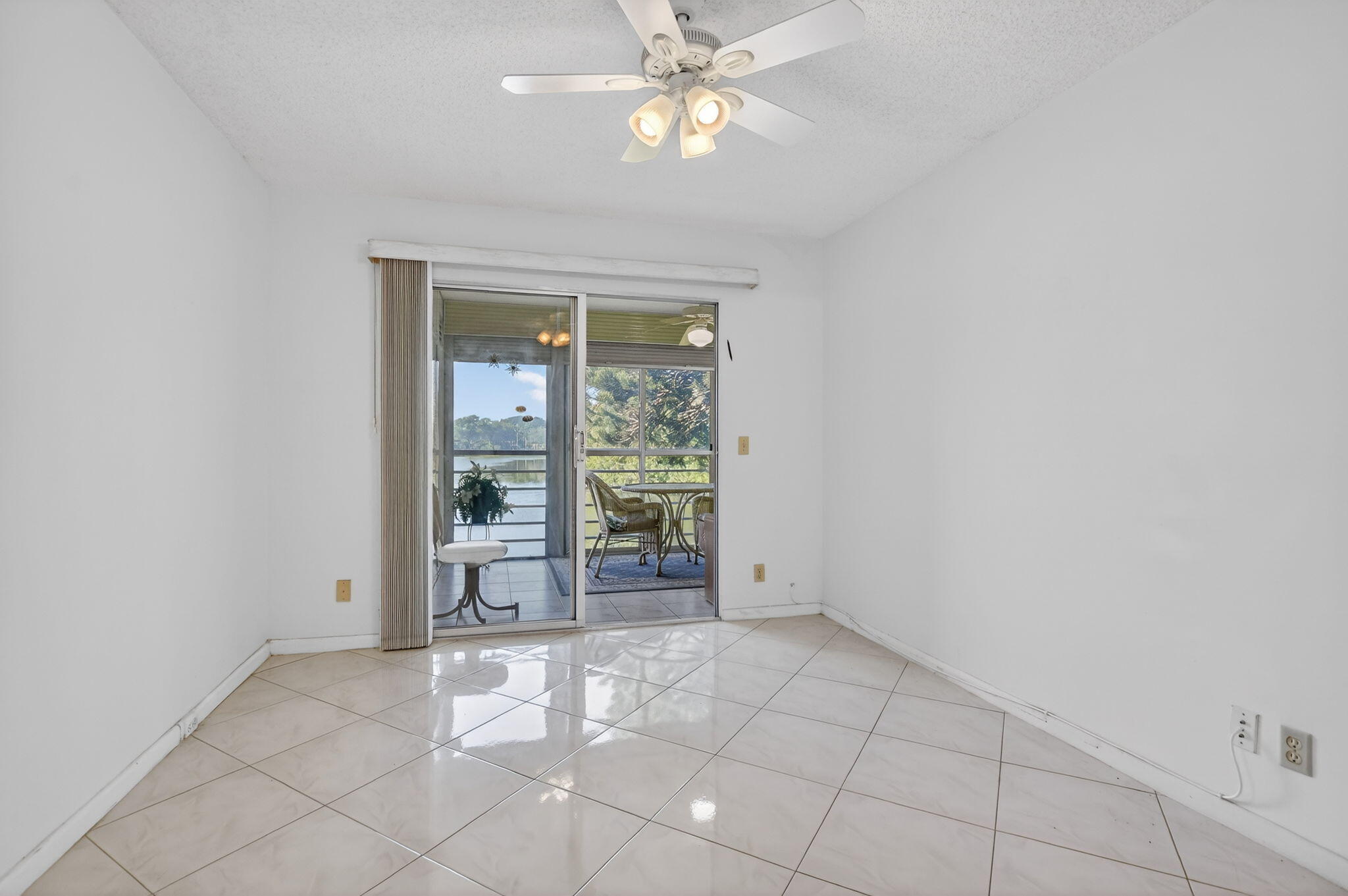 AINSLIE AT CENTURY VILLAGE CONDO - Residential