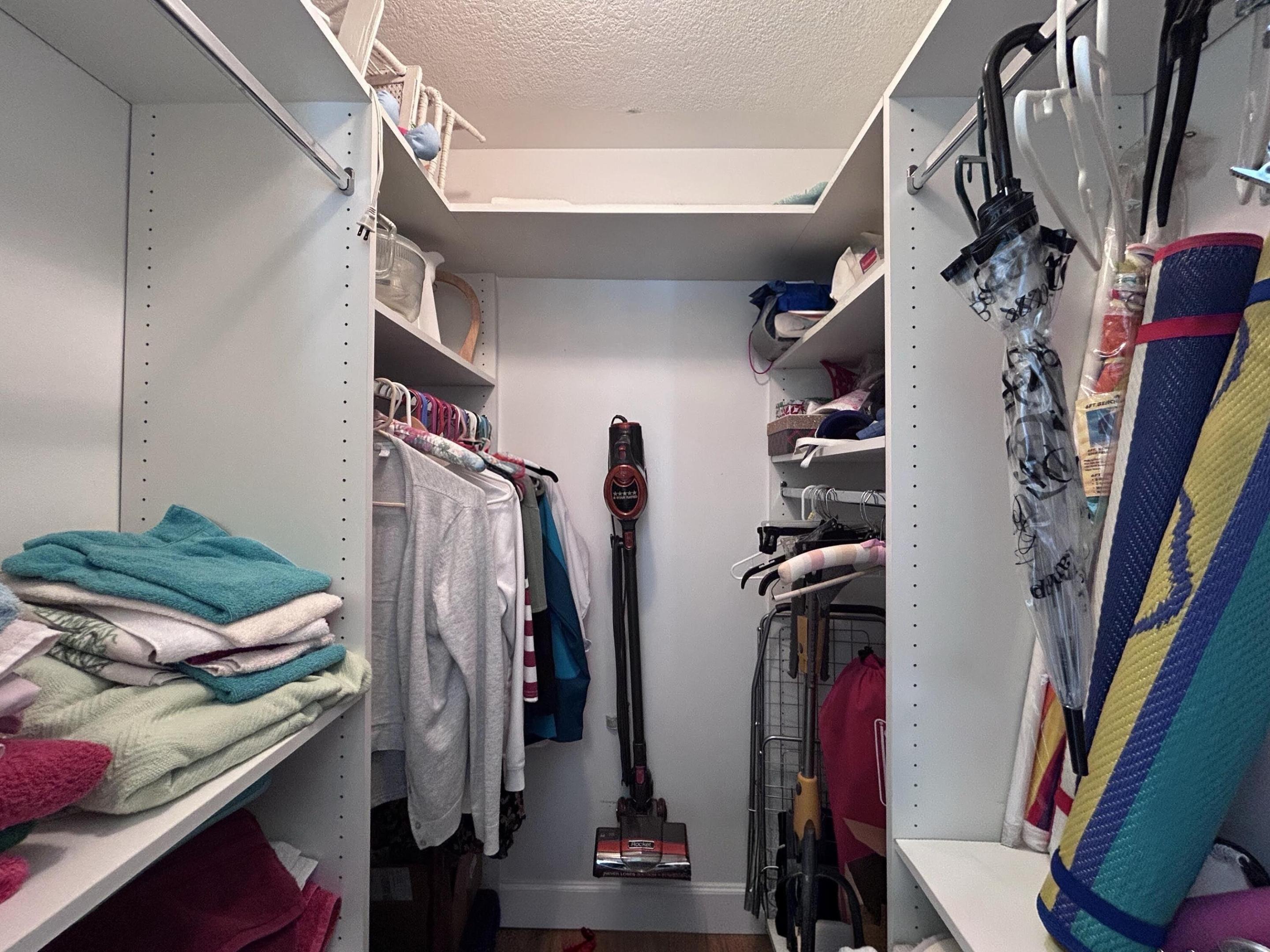 SNUG HARBOR GARDENS CONDO - Residential