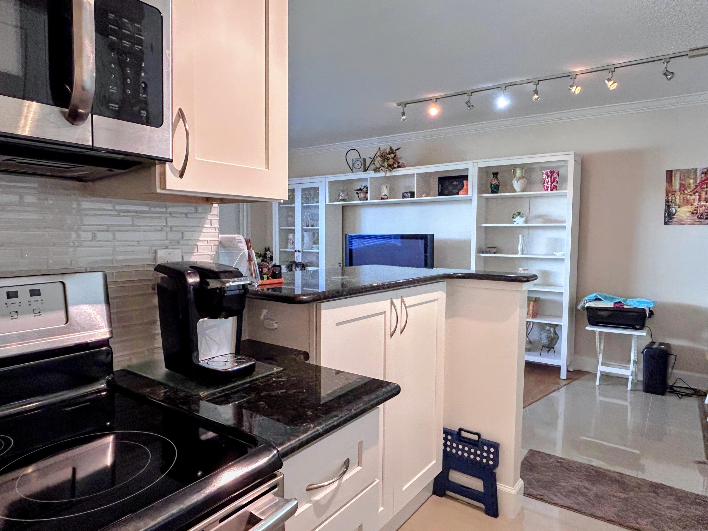 SNUG HARBOR GARDENS CONDO - Residential