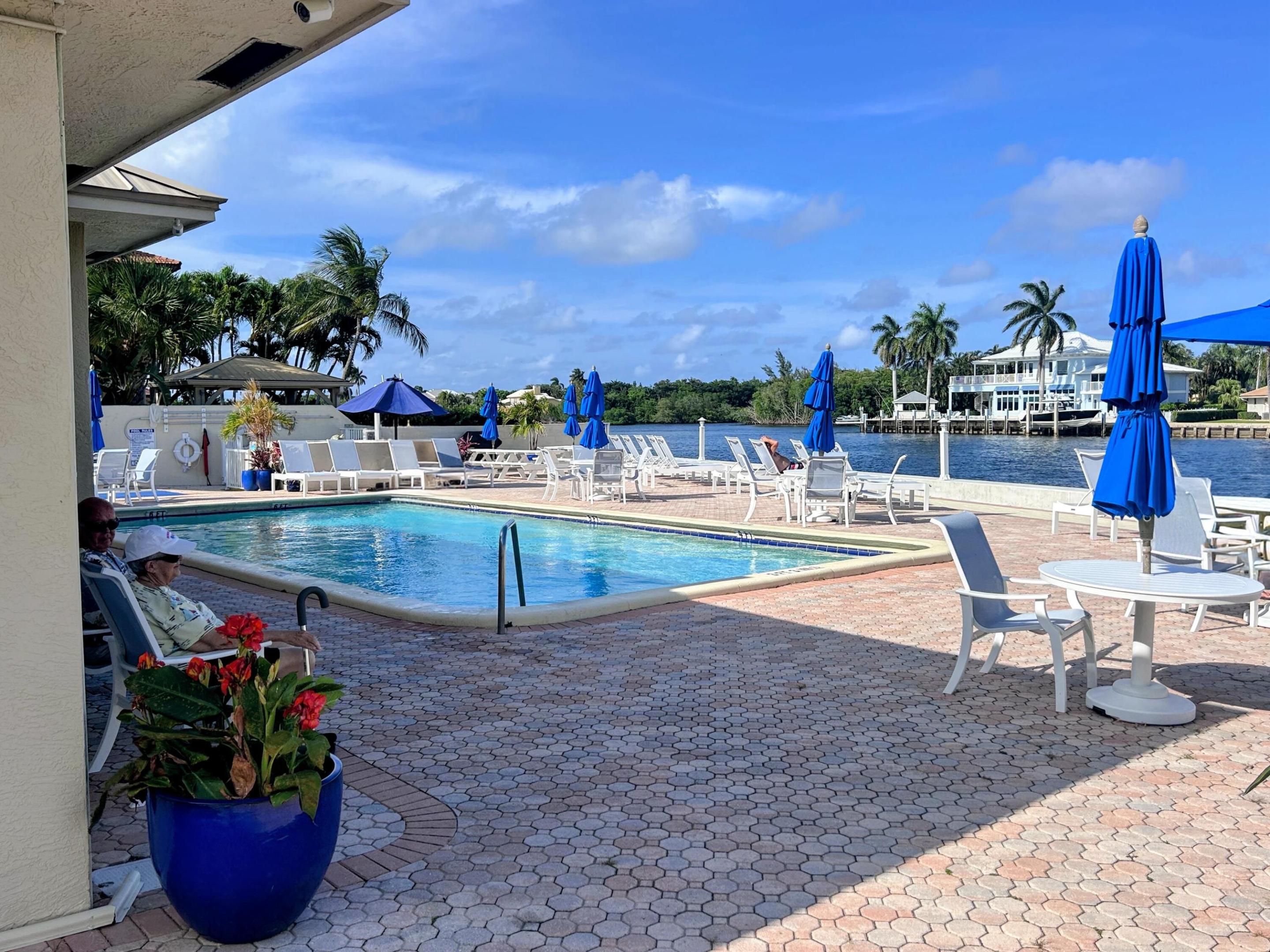 SNUG HARBOR GARDENS CONDO - Residential