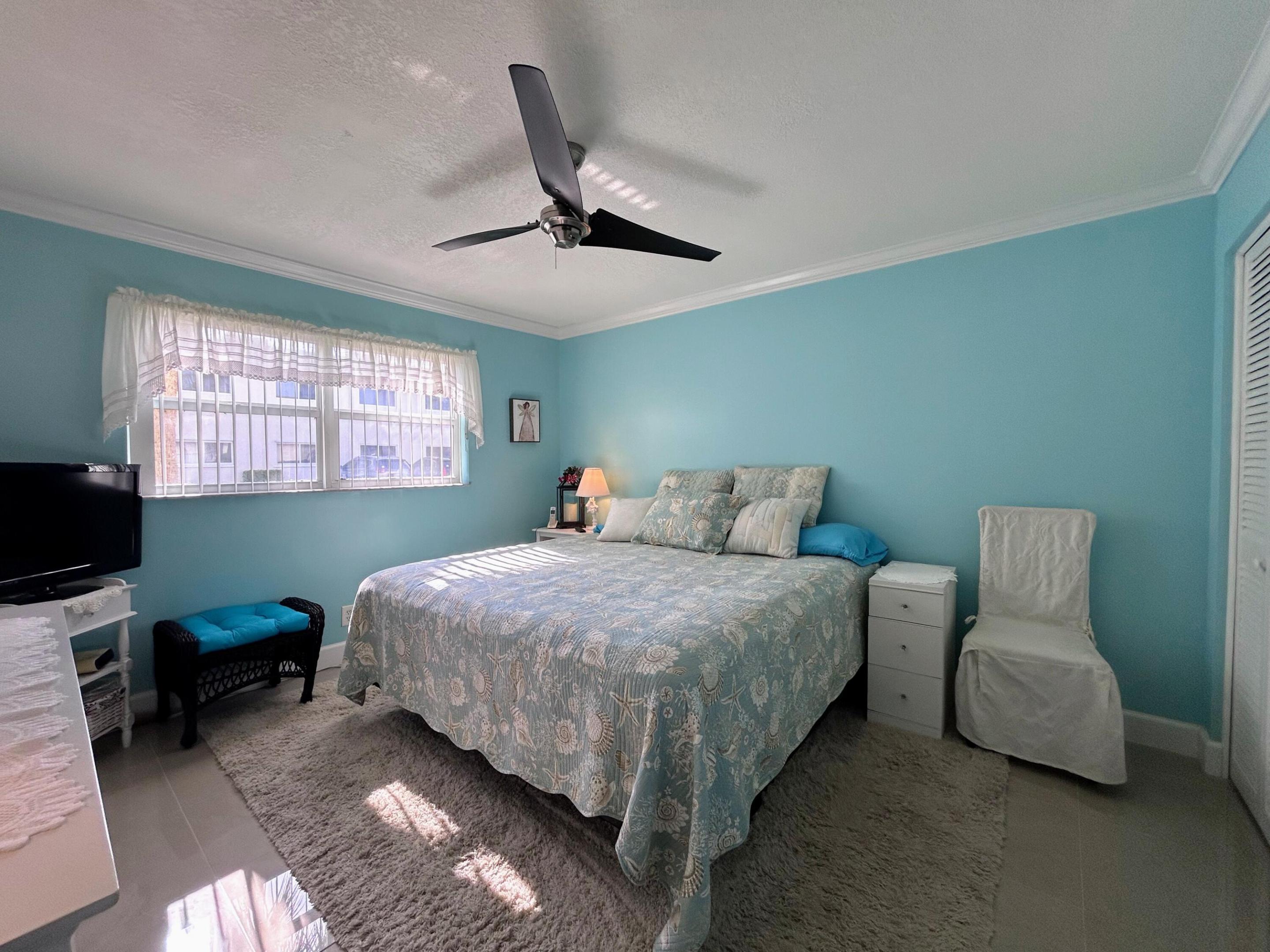 SNUG HARBOR GARDENS CONDO - Residential