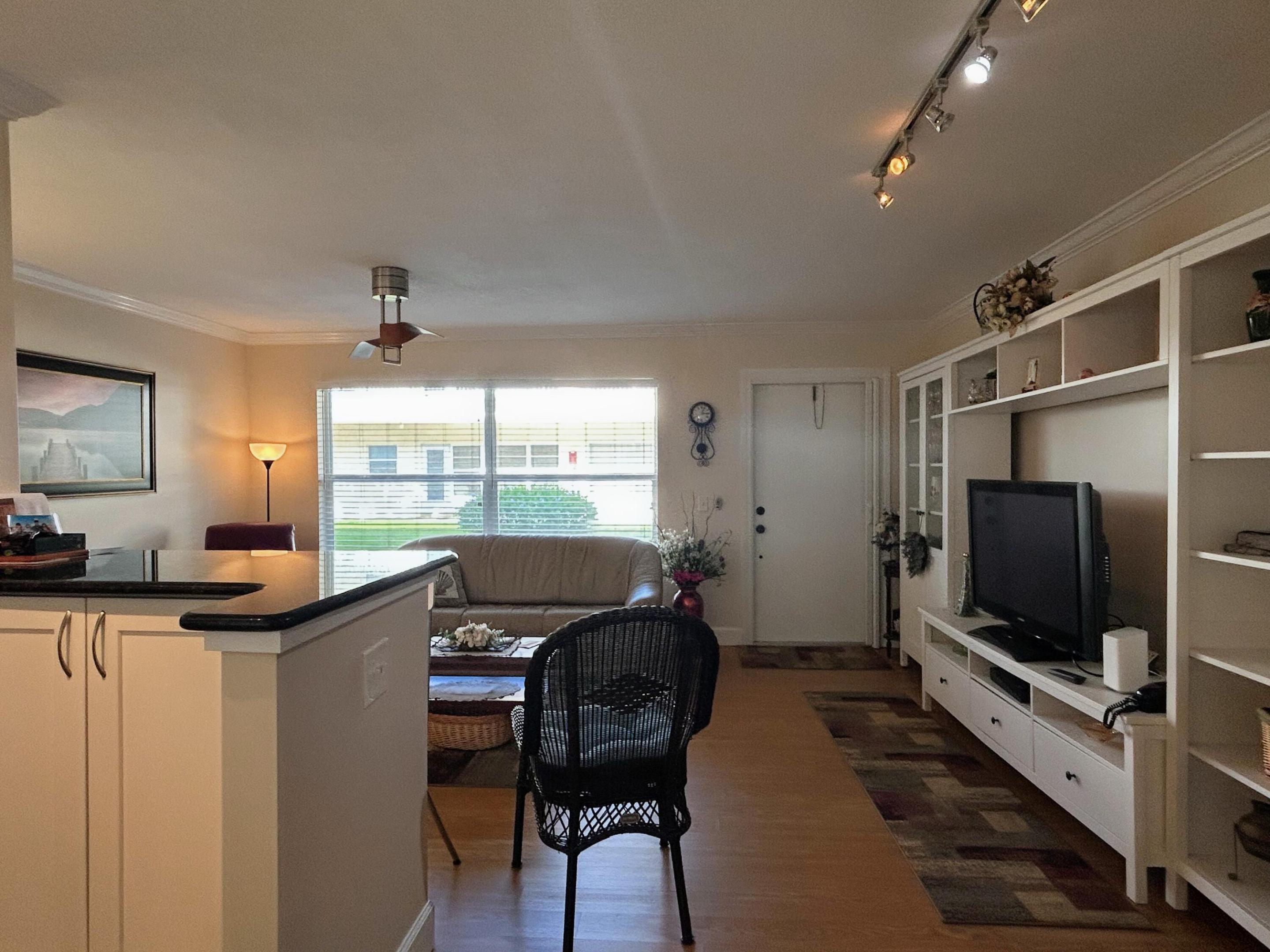 SNUG HARBOR GARDENS CONDO - Residential