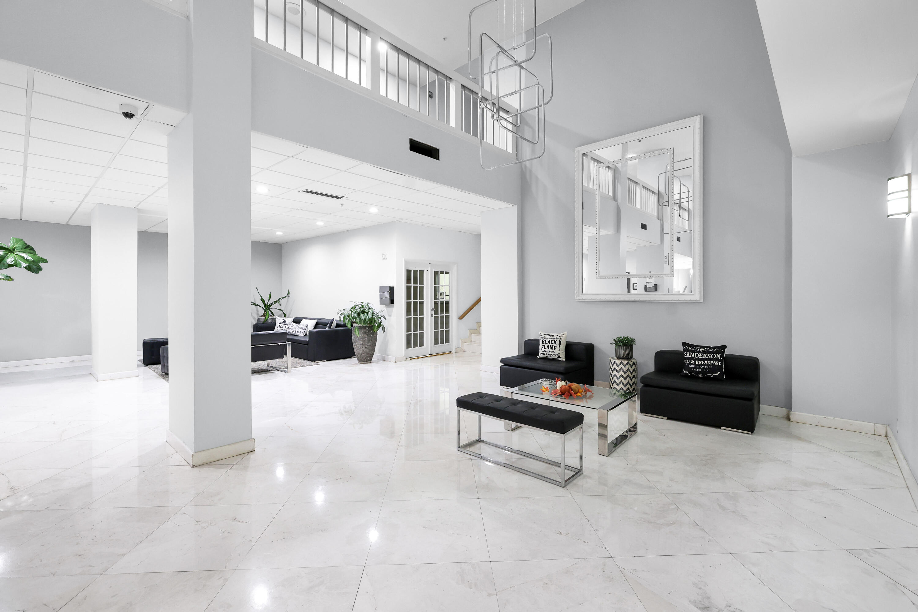 COMMODORE PLAZA CONDO - Residential