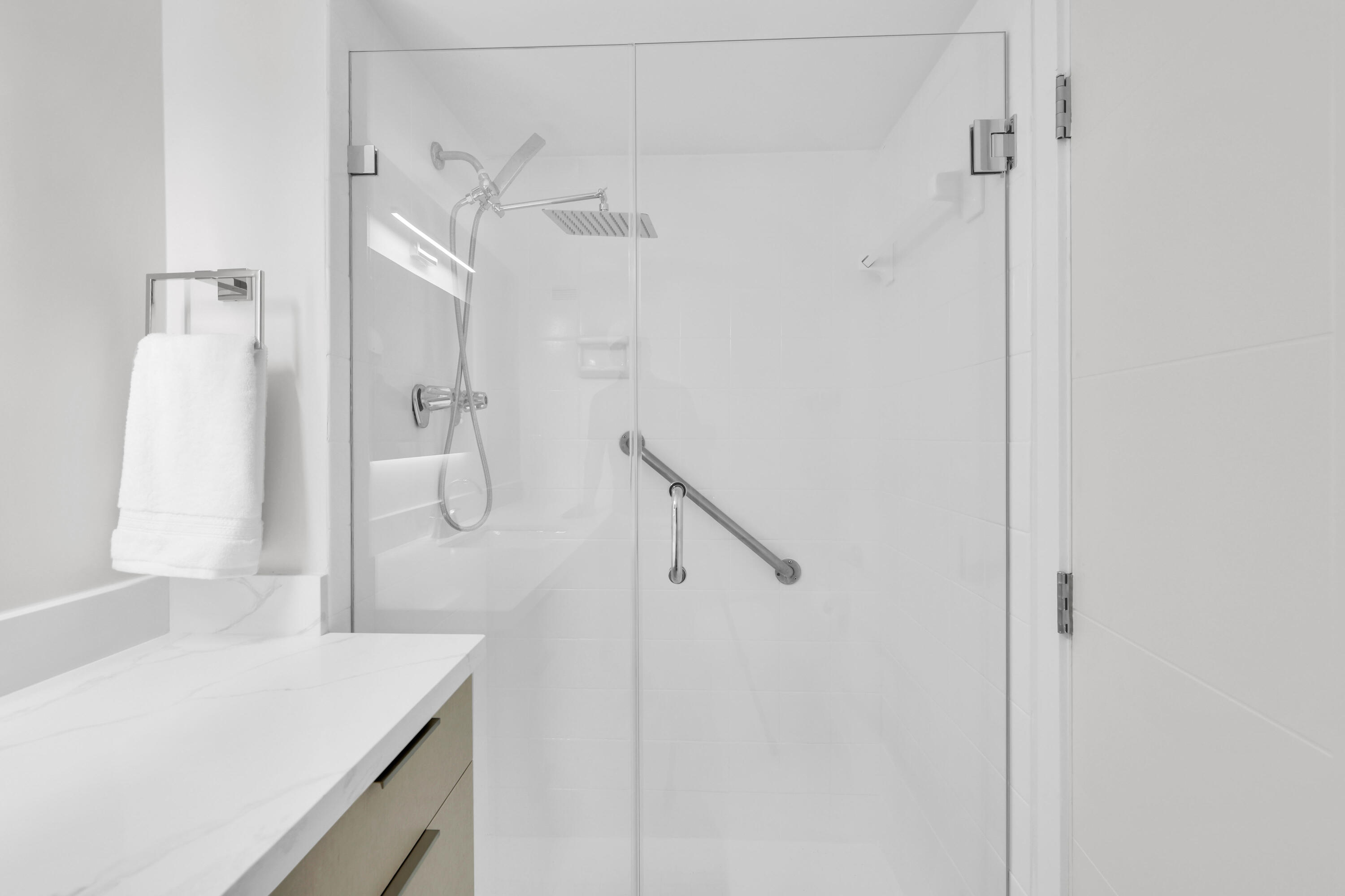 COMMODORE PLAZA CONDO - Residential