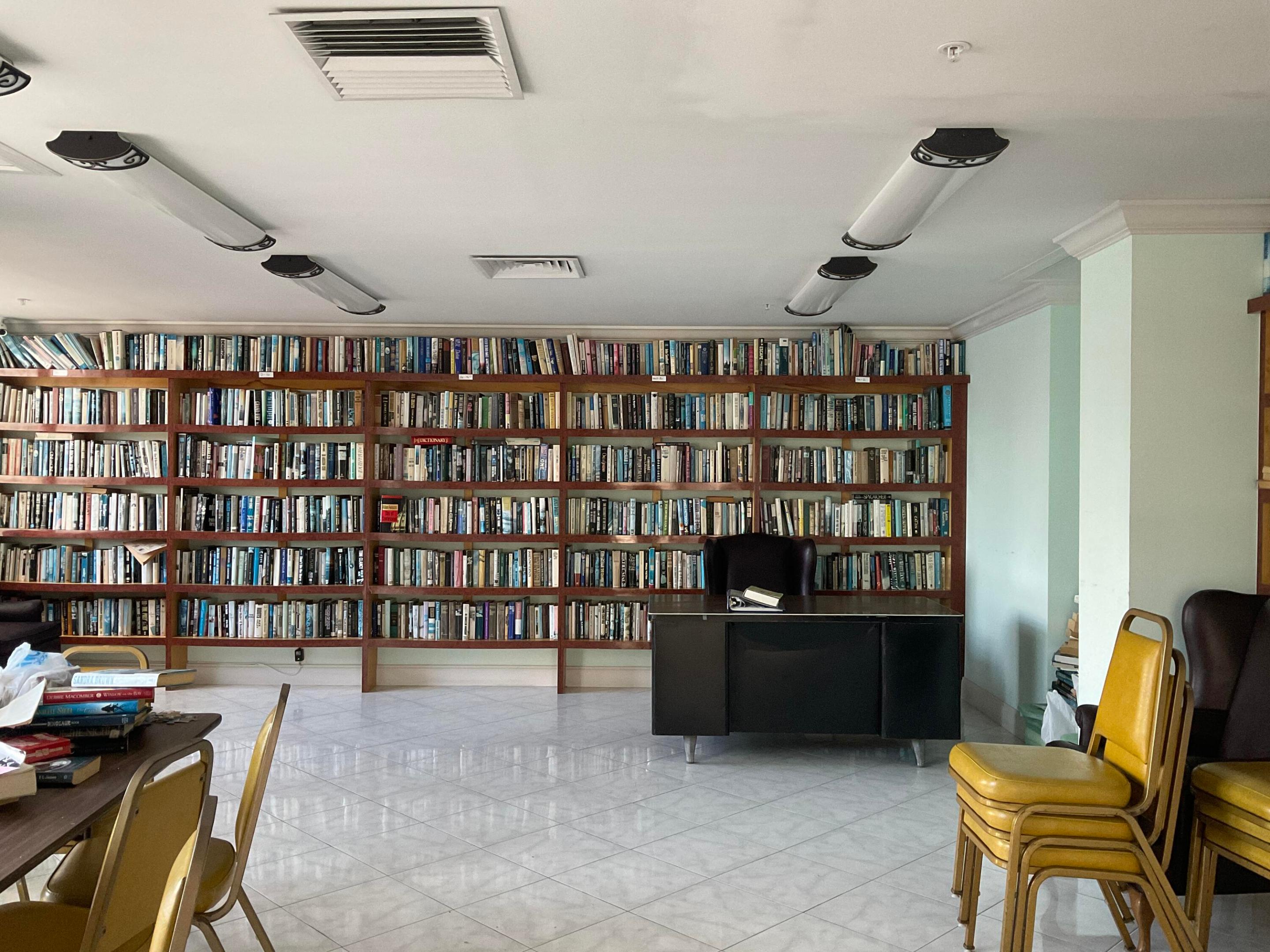 COMMODORE PLAZA CONDO - Residential