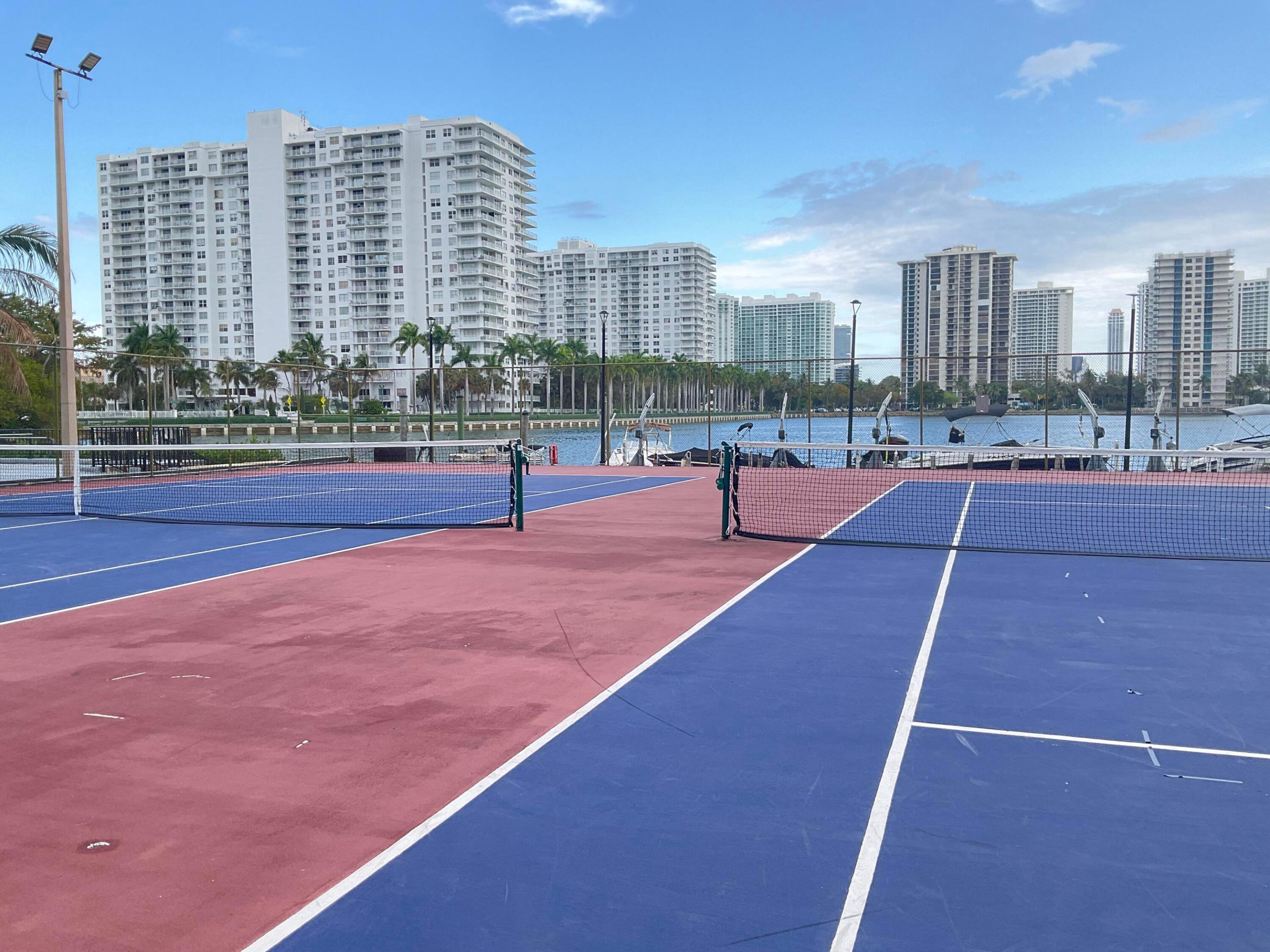 COMMODORE PLAZA CONDO - Residential