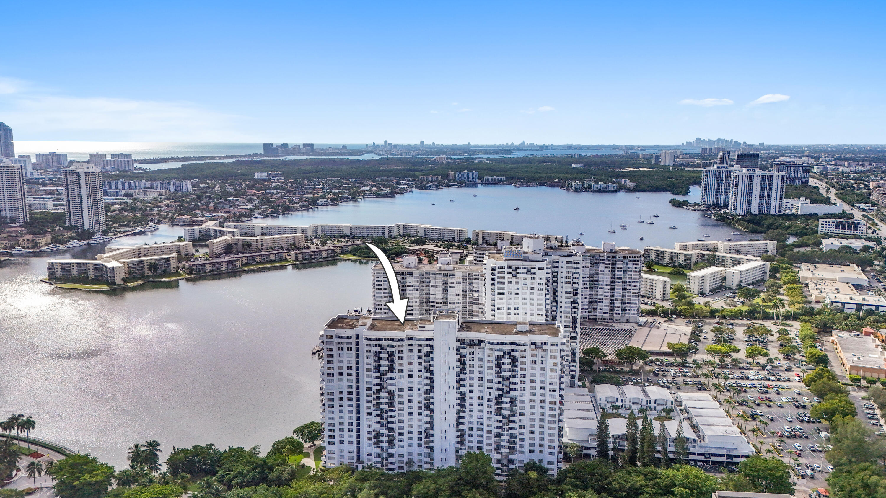 COMMODORE PLAZA CONDO - Residential