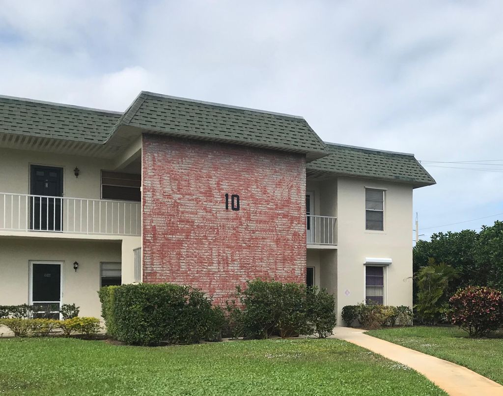 Photo of 1900 S Kanner Highway SE #10-102, Stuart, FL 34994 (MLS # R10806103)