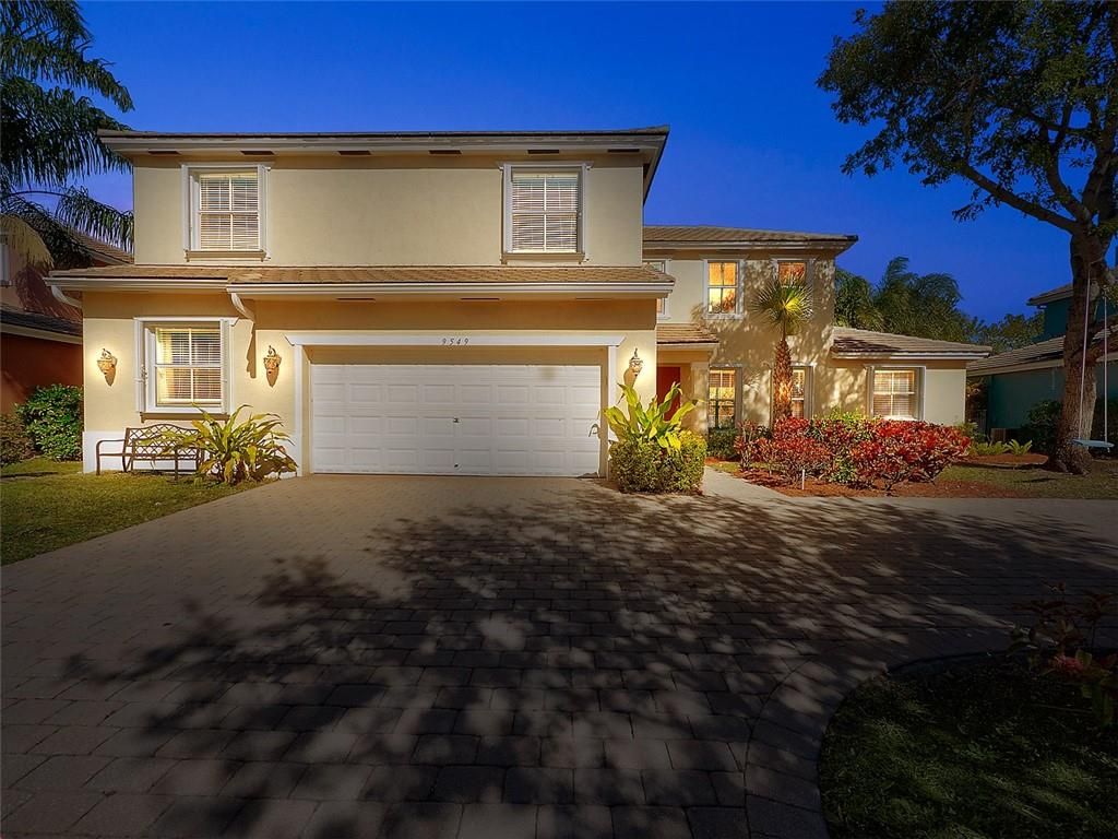 Photo of 9549 Sedgewood Dr, Lake Worth, FL 33467 (MLS # F10269542)