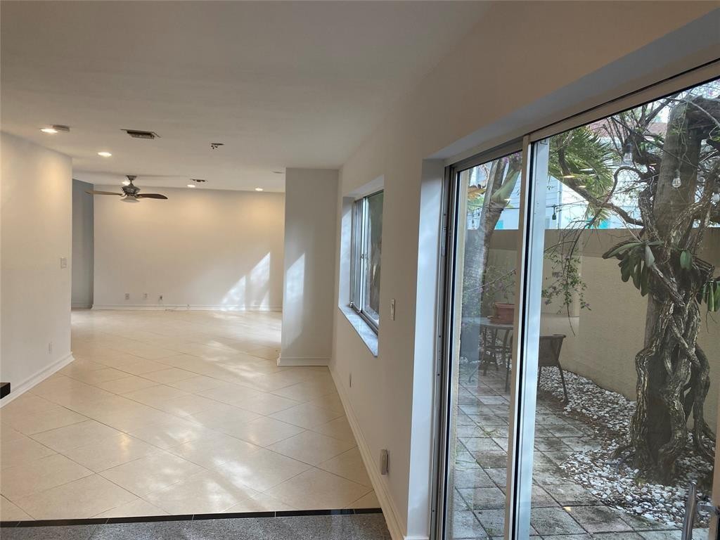 Townhouse of Las Olas - Residential