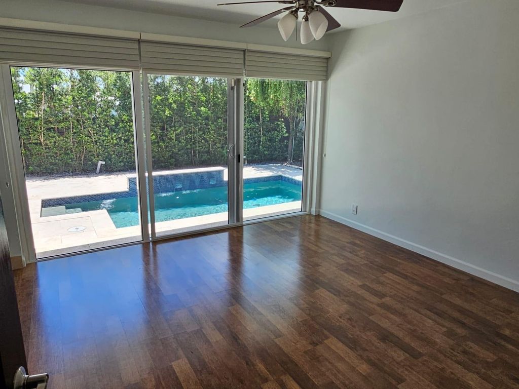 Photo of 916 SE 5th Court, Fort Lauderdale, FL 33301 (MLS # F10436669)