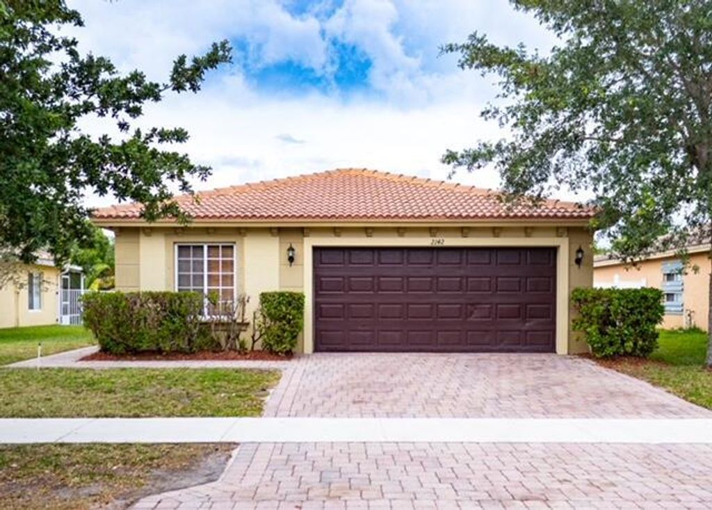 Photo of 2142 SW New Port Isles Boulevard, Port Saint Lucie, FL 34953 (MLS # R10993585)