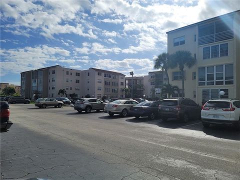 A home in Lauderdale Lakes