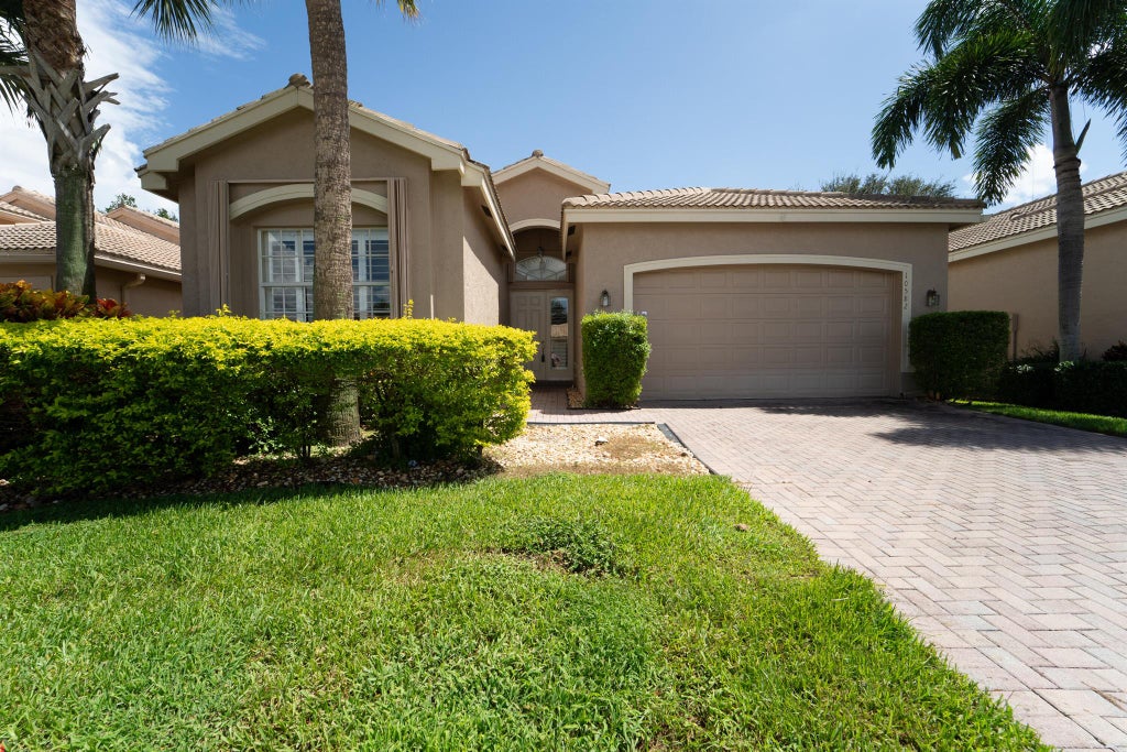 Photo of 10582 Conway Trail, Boynton Beach, FL 33437 (MLS # R10922158)