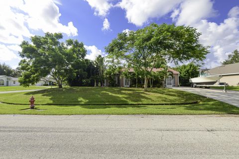 A home in Port St Lucie