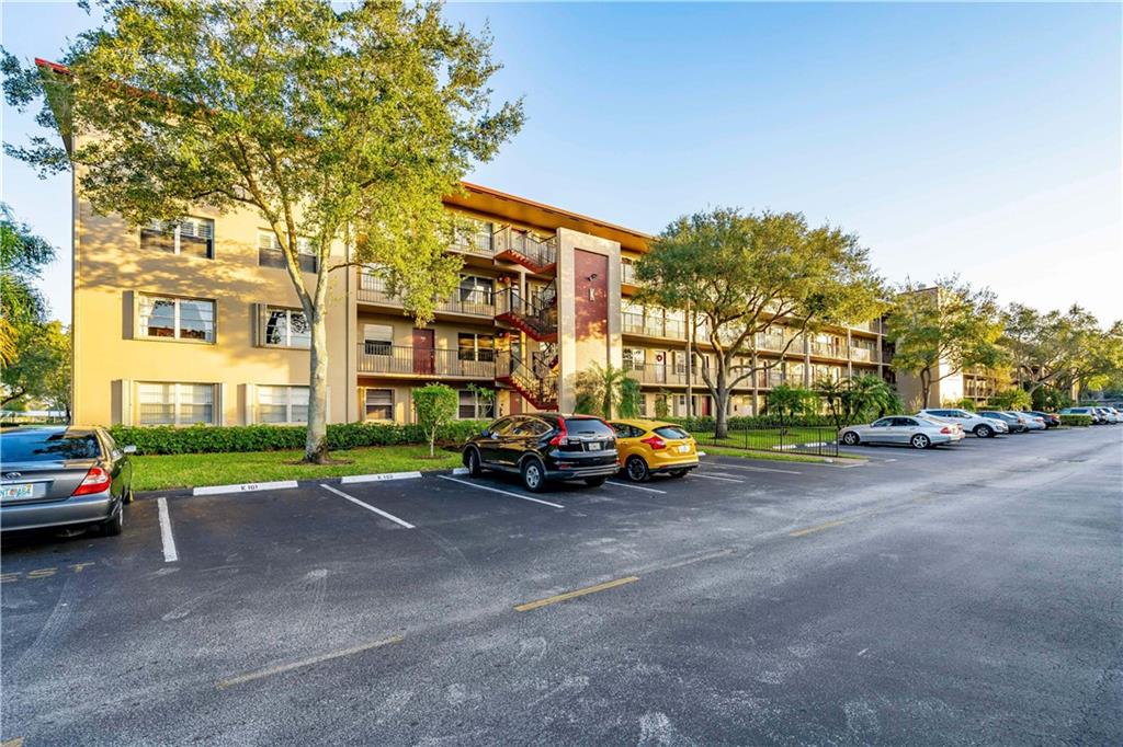 Kingsley At Century Villa - Residential Lease