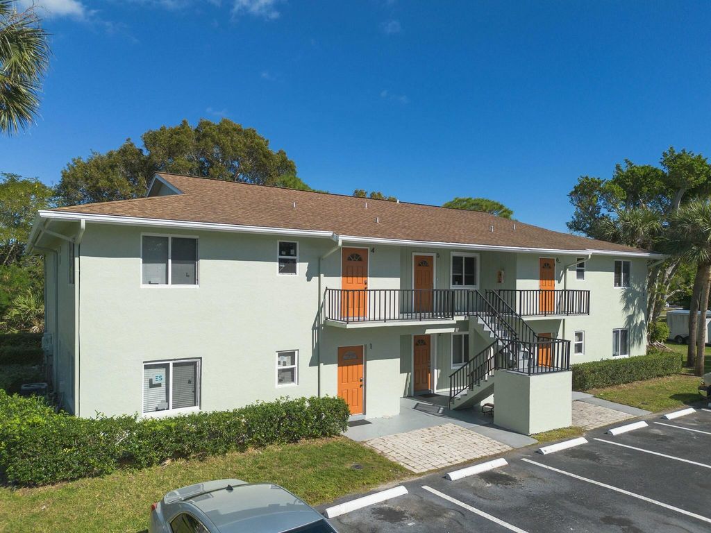 Photo of 983 NW Spruce Ridge Drive #2, Stuart, FL 34994 (MLS # B26000699)