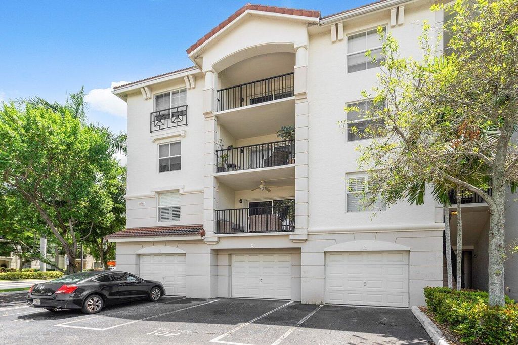 Photo of 1302 Tuscany Way, Boynton Beach, FL 33435 (MLS # R11167537)