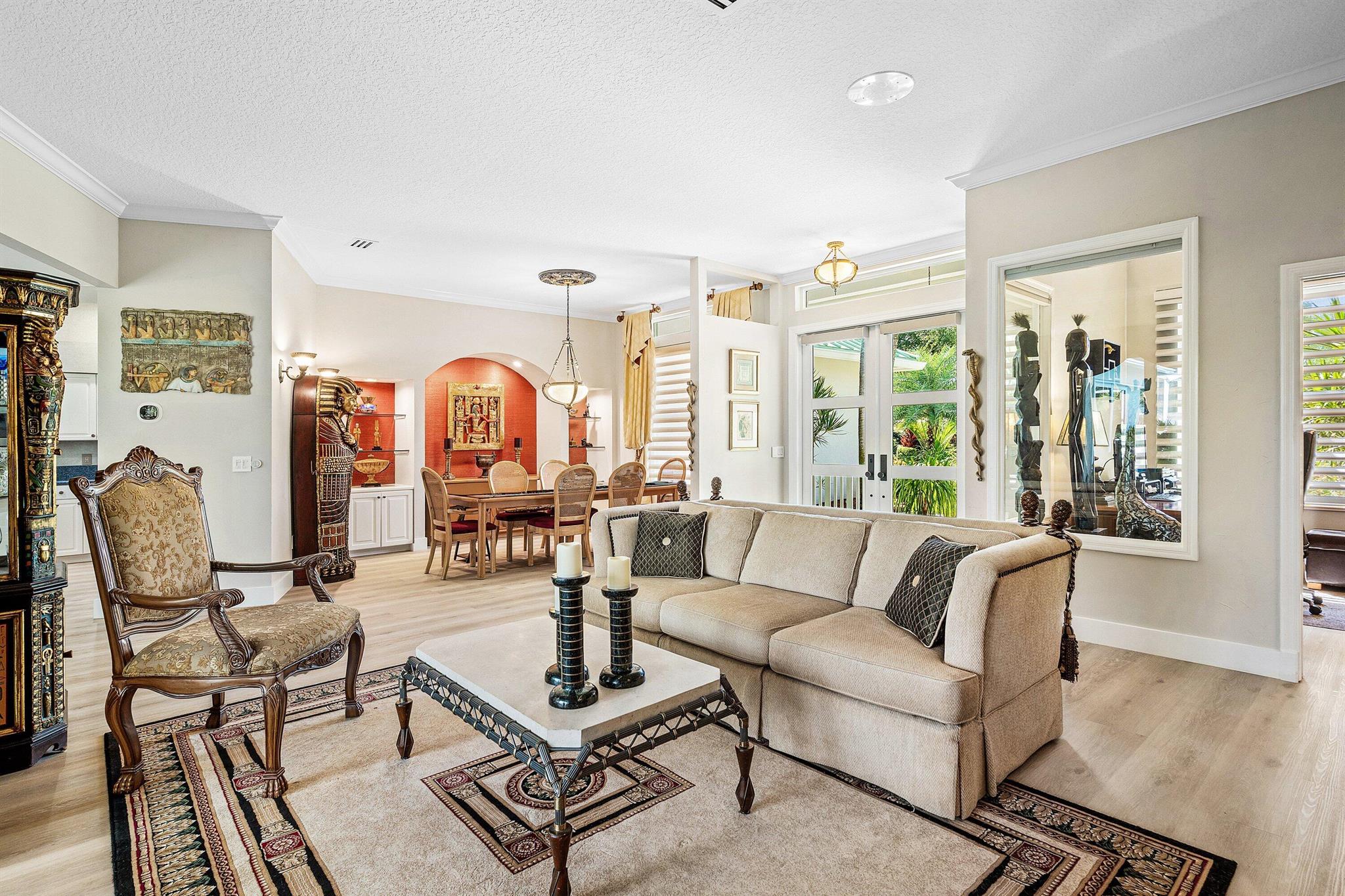 PENNOCK POINTE ESTATES - Residential