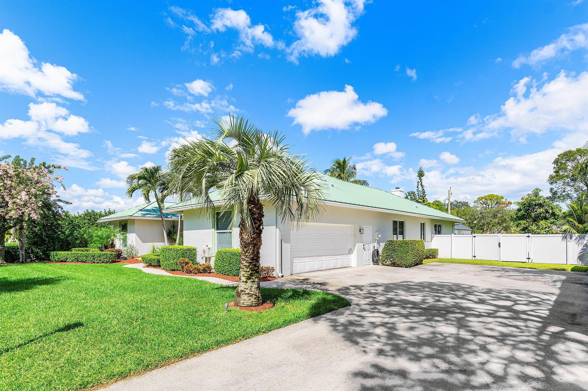 View photos, virtual tours, details... 5661 Old Mystic Court