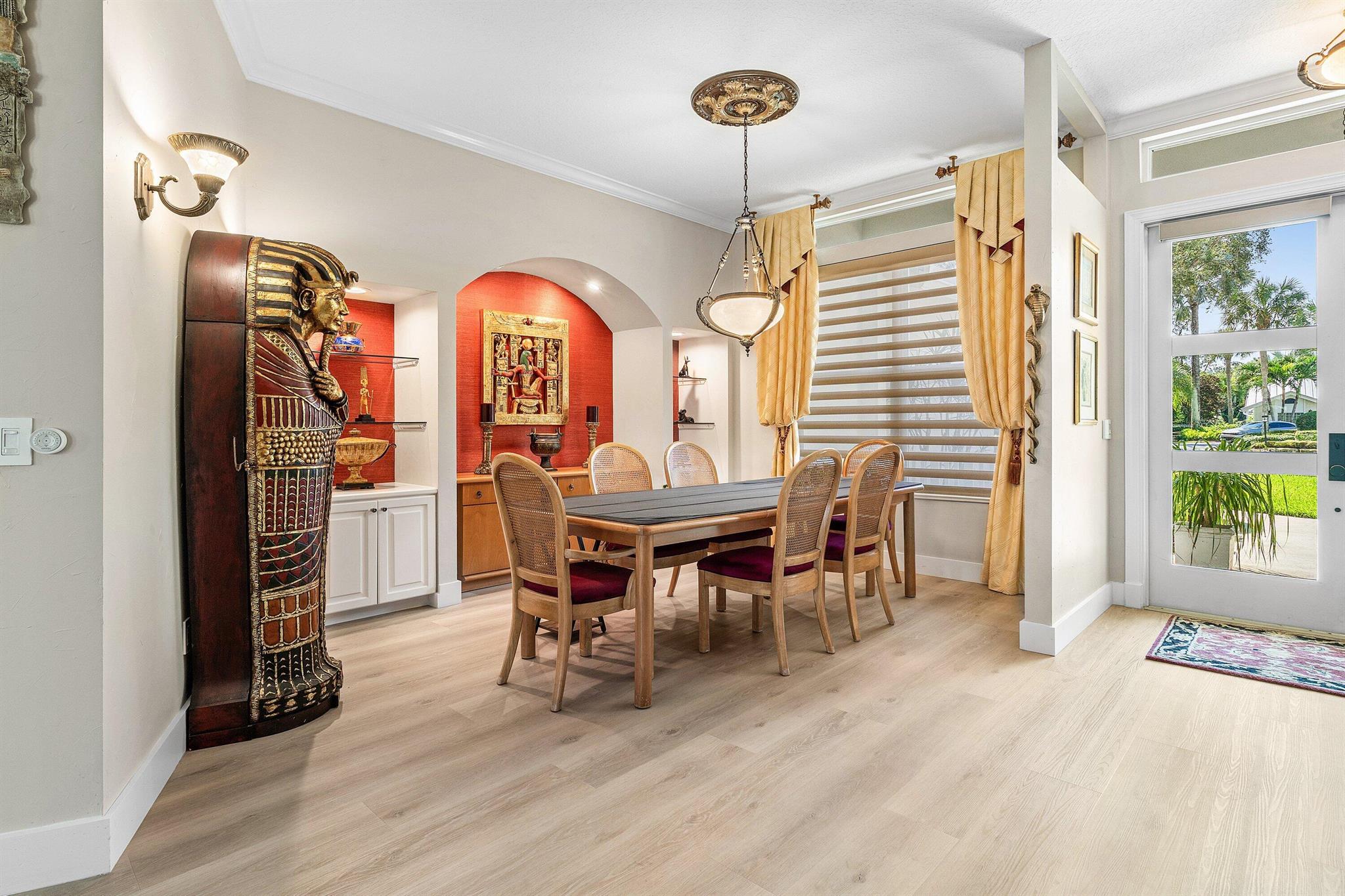 PENNOCK POINTE ESTATES - Residential
