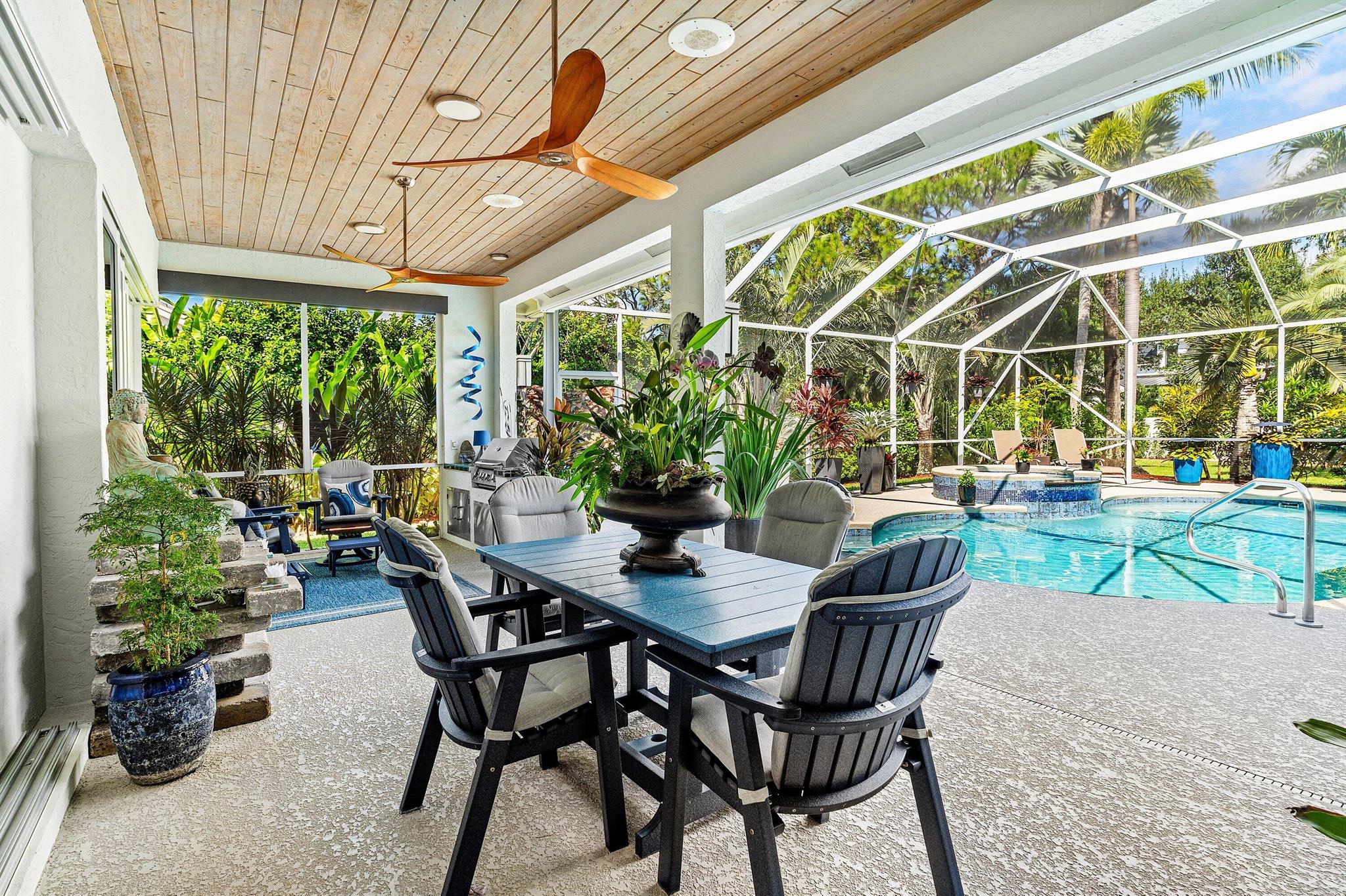 PENNOCK POINTE ESTATES - Residential