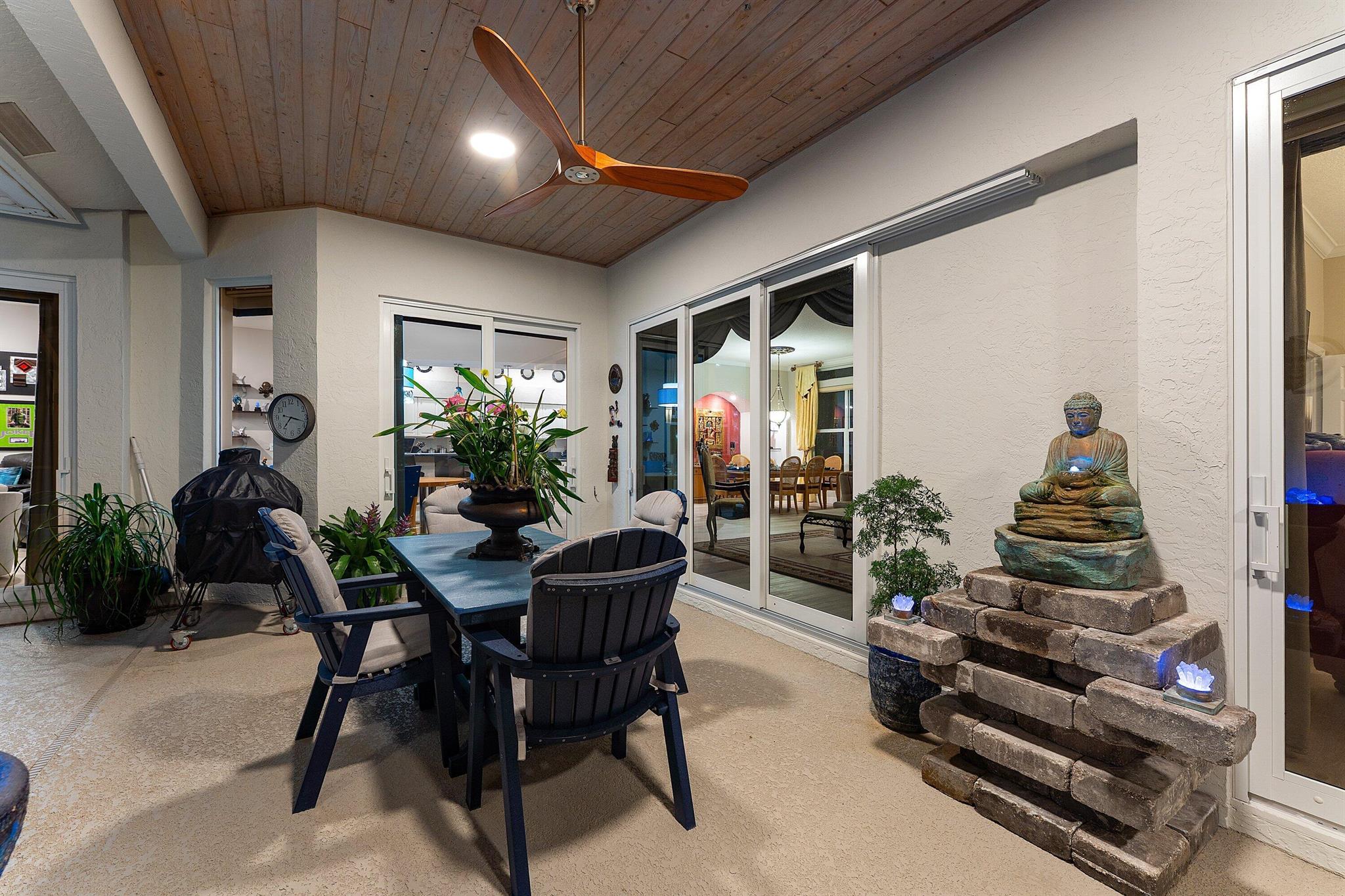 PENNOCK POINTE ESTATES - Residential