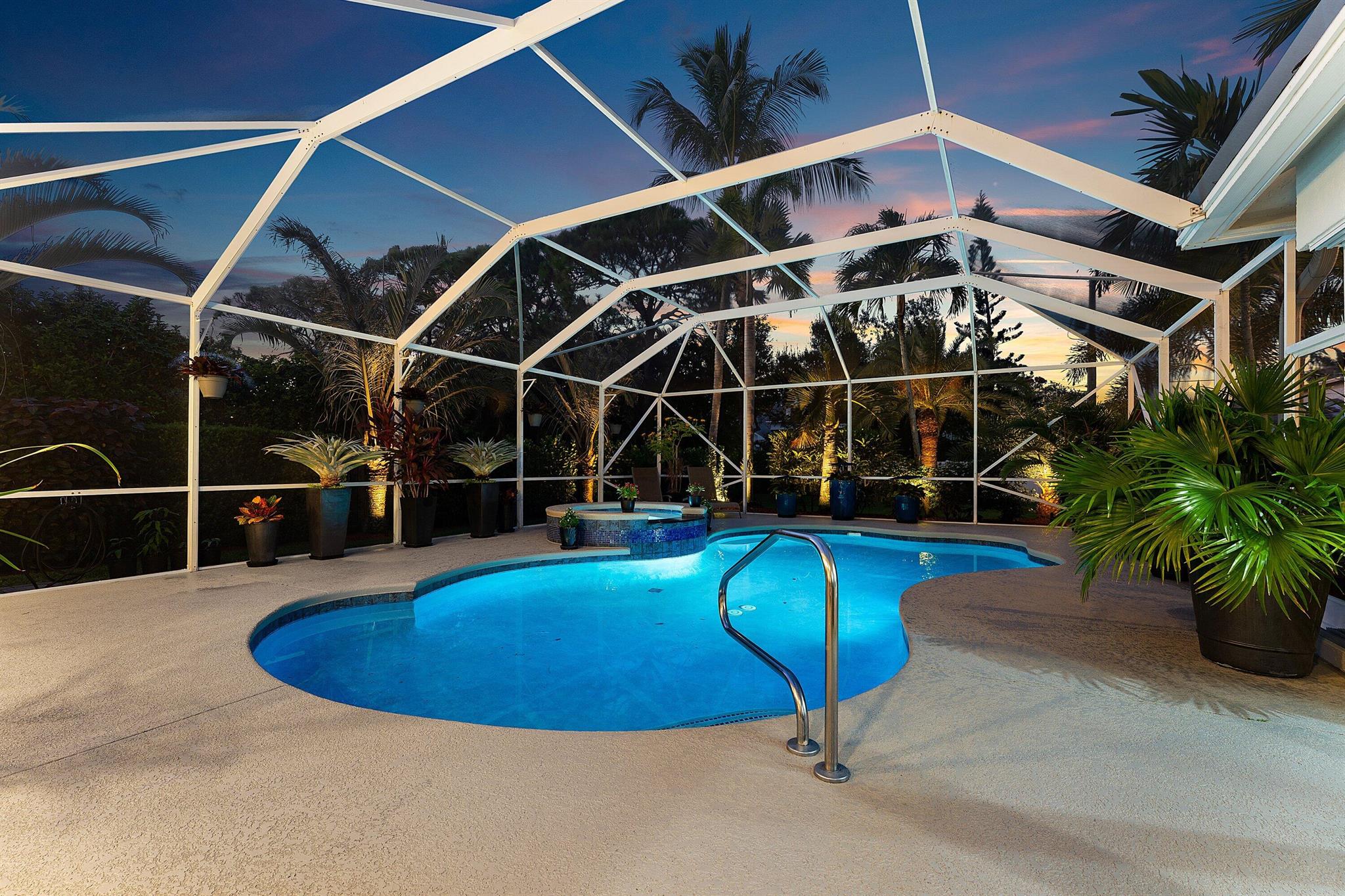 PENNOCK POINTE ESTATES - Residential