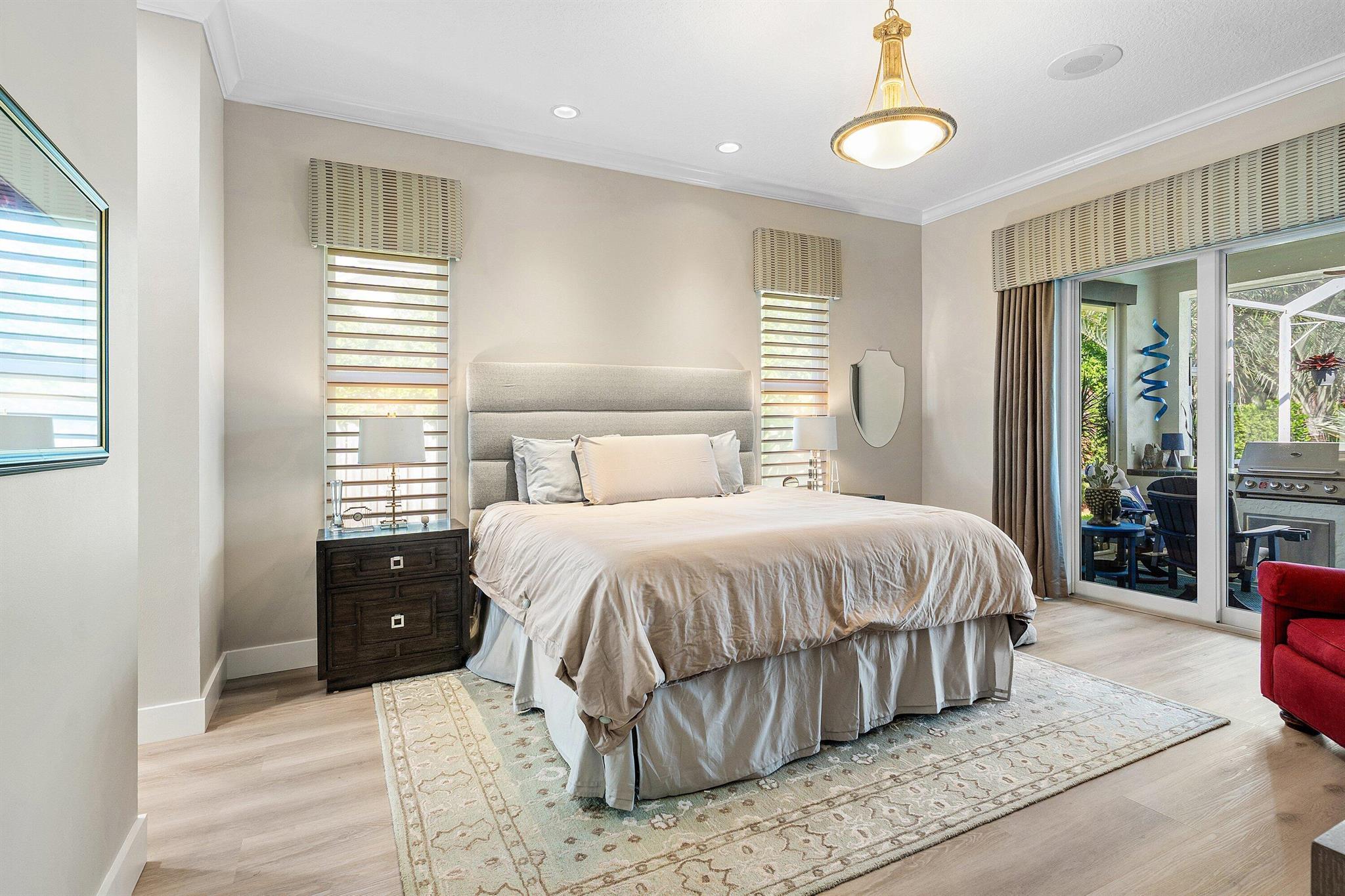 PENNOCK POINTE ESTATES - Residential