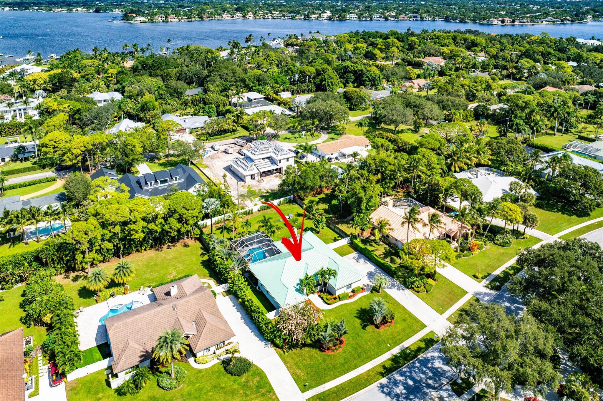 PENNOCK POINTE ESTATES - Residential