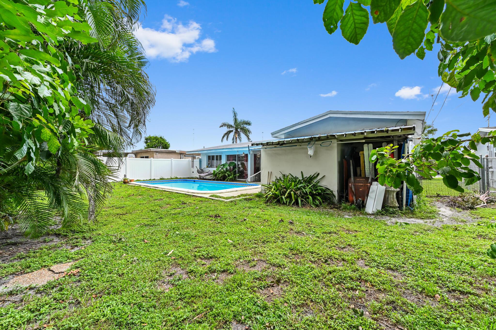 MIRAMAR ISLES - Residential