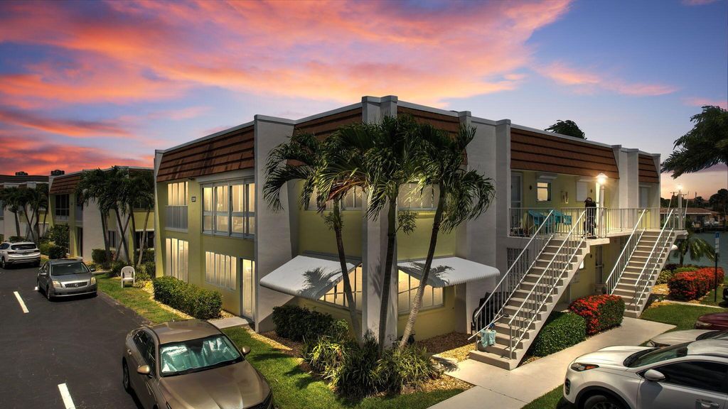 Photo of 1309 Bayshore Drive #103, Fort Pierce, FL 34949 (MLS # R10865657)