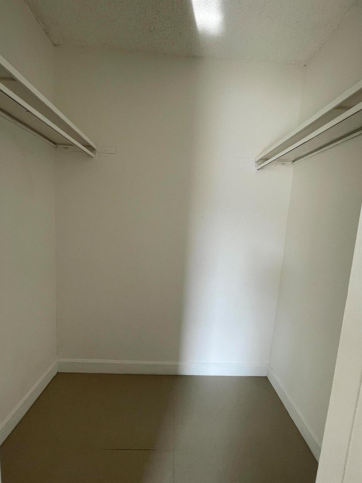 SPANISH OAKS CONDO - Residential Lease