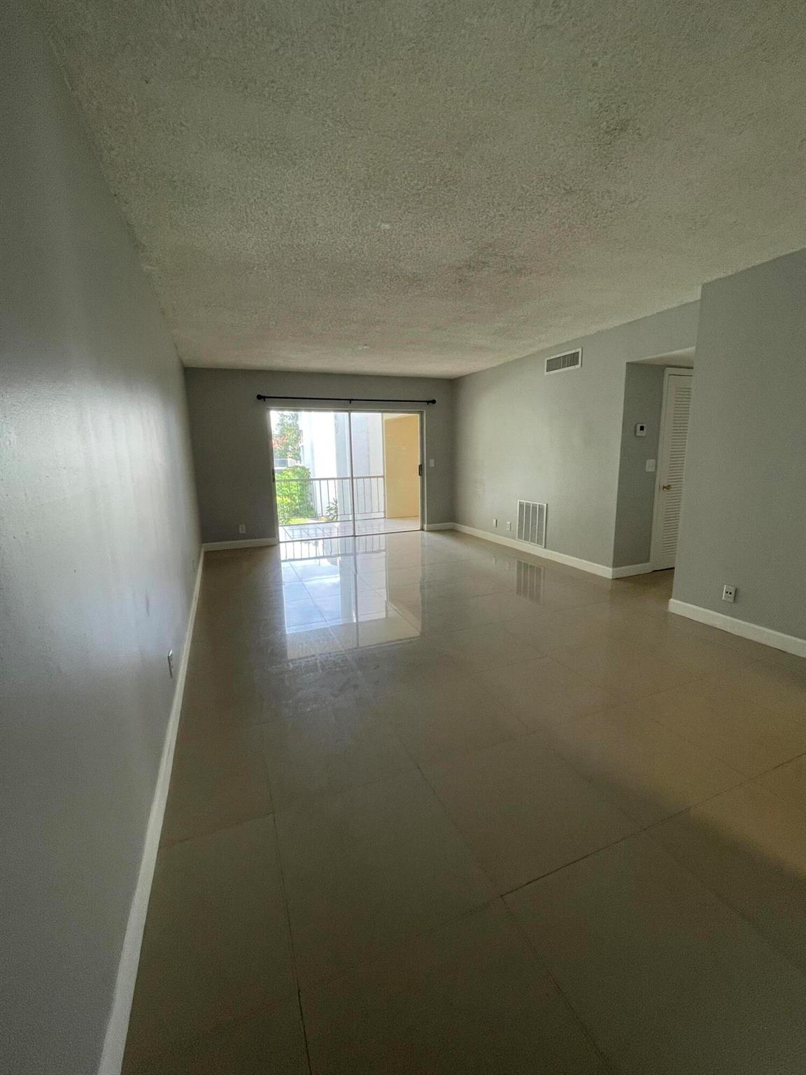 SPANISH OAKS CONDO - Residential Lease