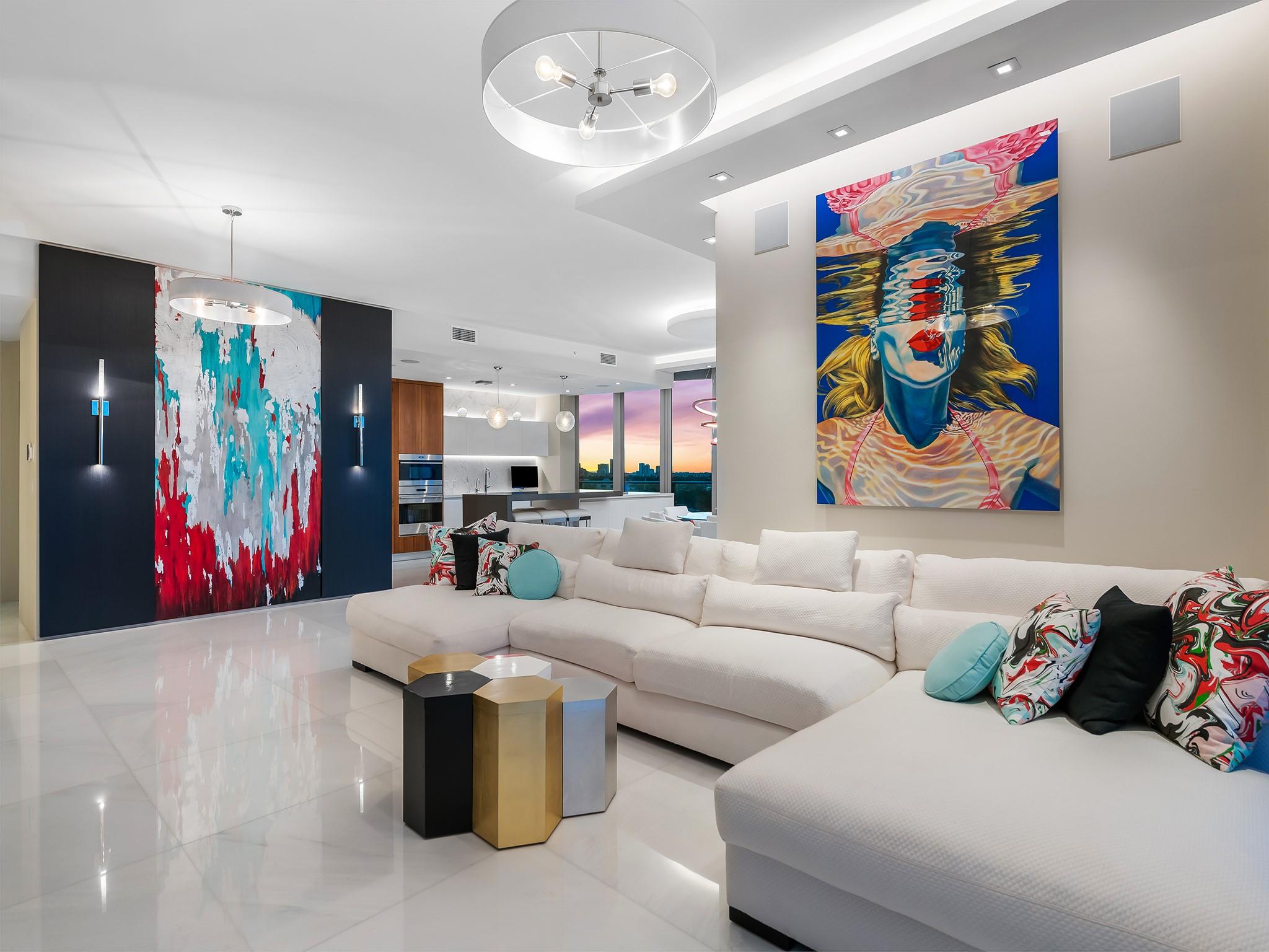 PARAMOUNT - Residential