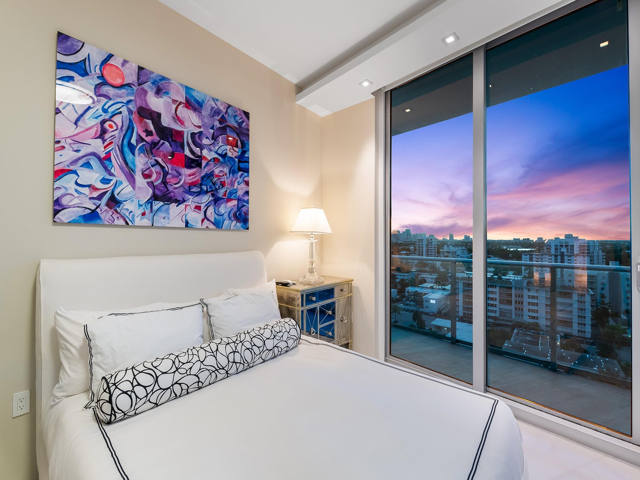 PARAMOUNT - Residential