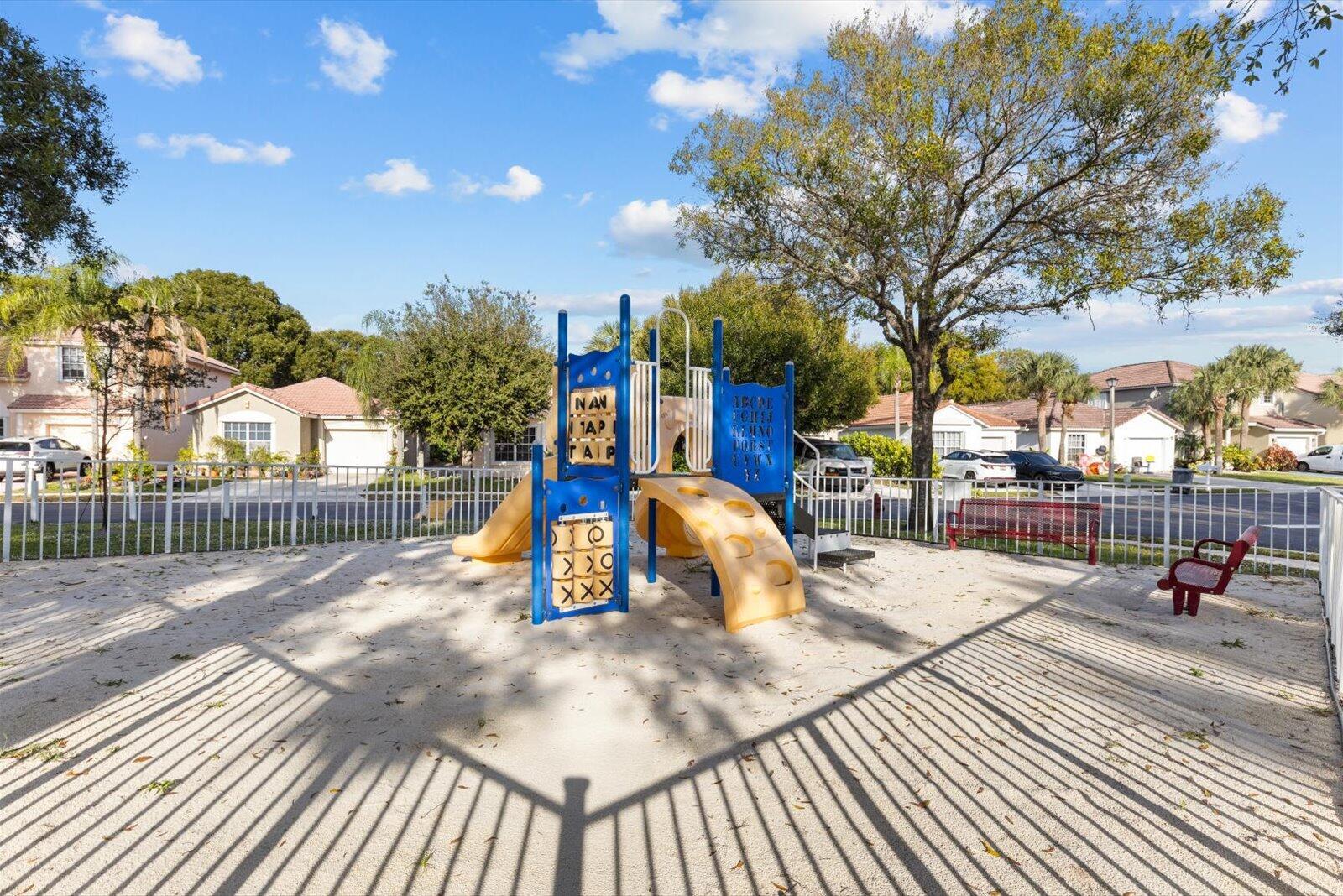 PRINCETON PLACE AT GABLES - Residential