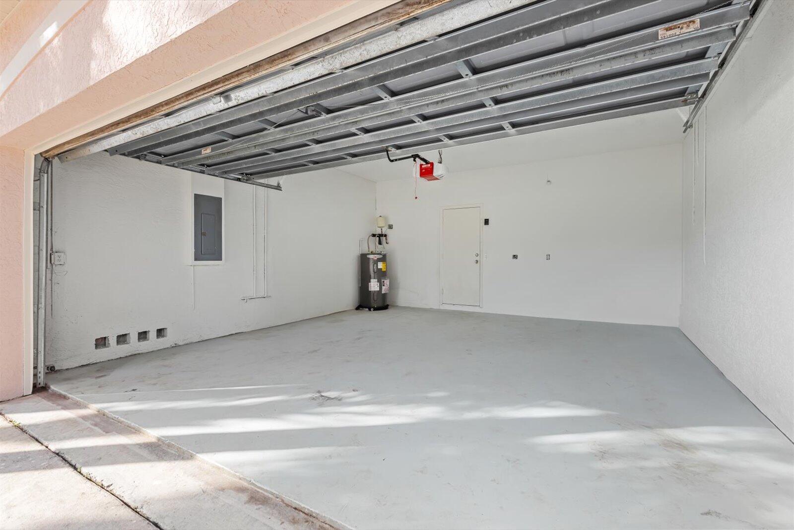 PRINCETON PLACE AT GABLES - Residential