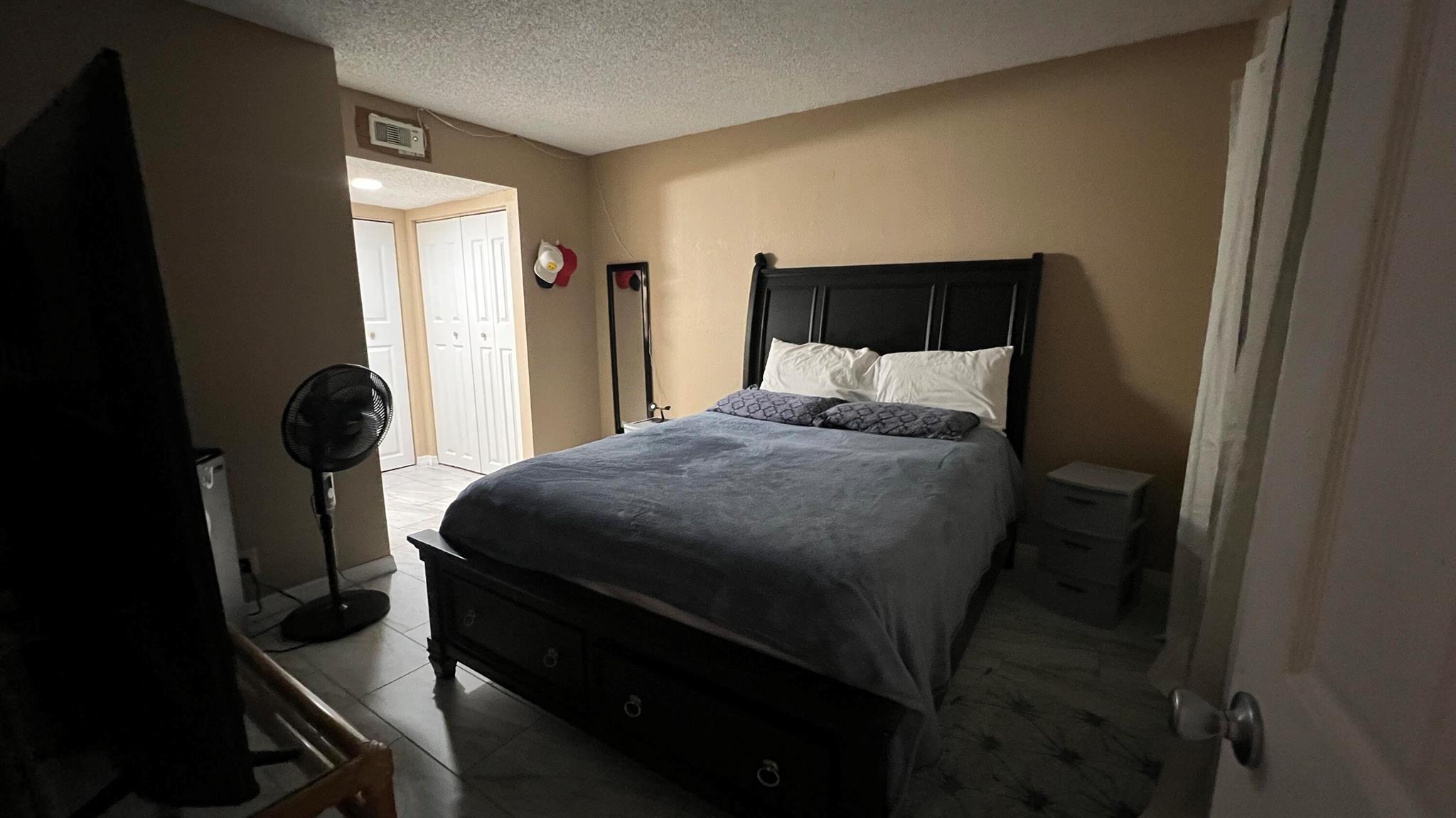 MIDPORT PLACE I, A CONDOM - Residential Lease