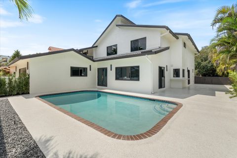 Tiny photo for 911 Mockingbird Lane, Plantation, FL 33324 (MLS # B26007505)