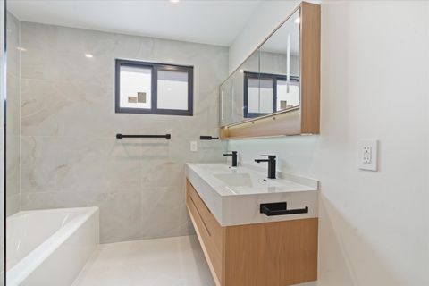 Tiny photo for 911 Mockingbird Lane, Plantation, FL 33324 (MLS # B26007505)