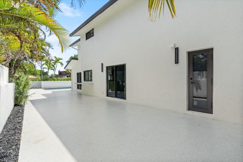 Tiny photo for 911 Mockingbird Lane, Plantation, FL 33324 (MLS # B26007505)
