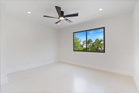Tiny photo for 911 Mockingbird Lane, Plantation, FL 33324 (MLS # B26007505)