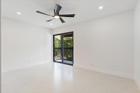 Tiny photo for 911 Mockingbird Lane, Plantation, FL 33324 (MLS # B26007505)