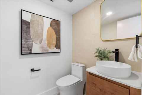 Tiny photo for 911 Mockingbird Lane, Plantation, FL 33324 (MLS # B26007505)