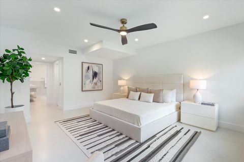Tiny photo for 911 Mockingbird Lane, Plantation, FL 33324 (MLS # B26007505)
